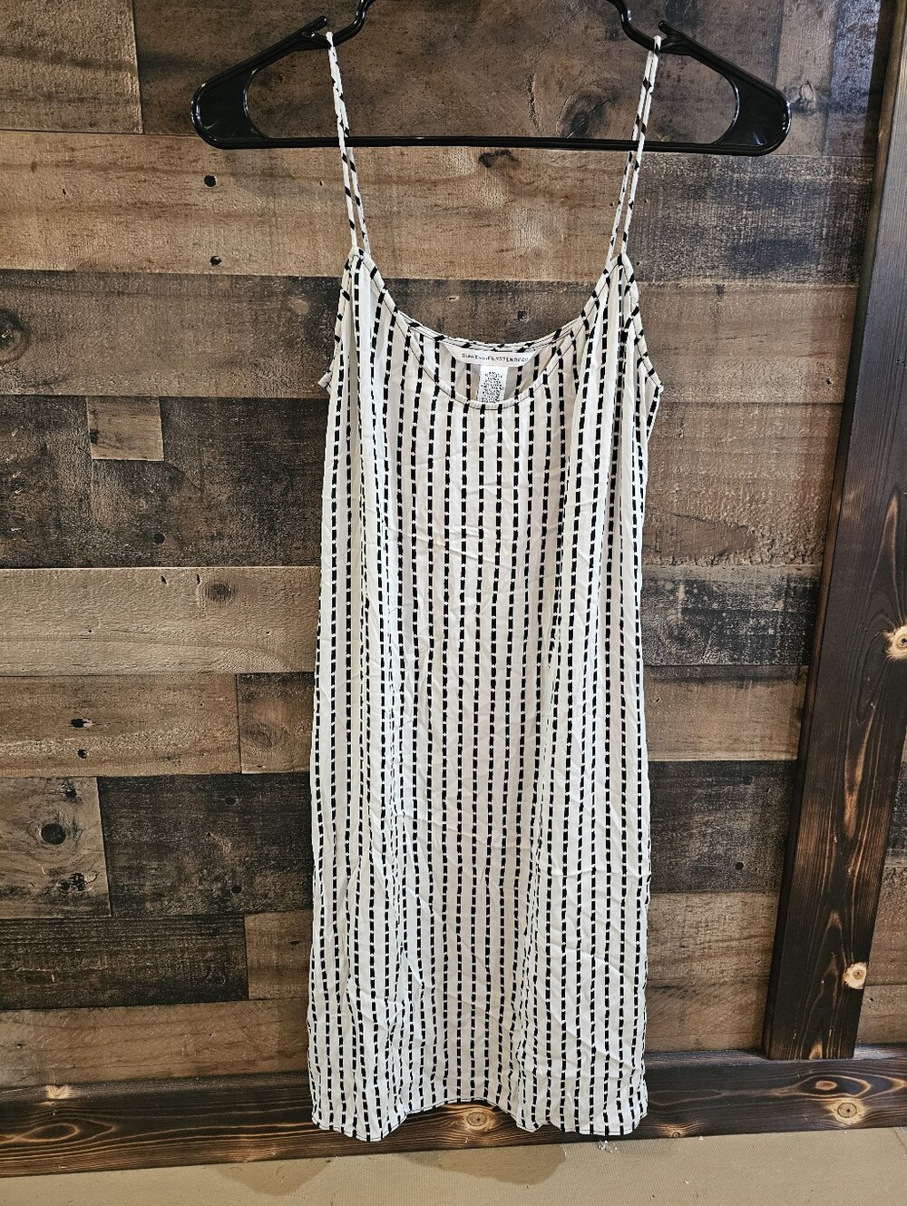 Diane Von Furstenberg DVF 100% Silk Slip Dress Size 6 White Black Stripes